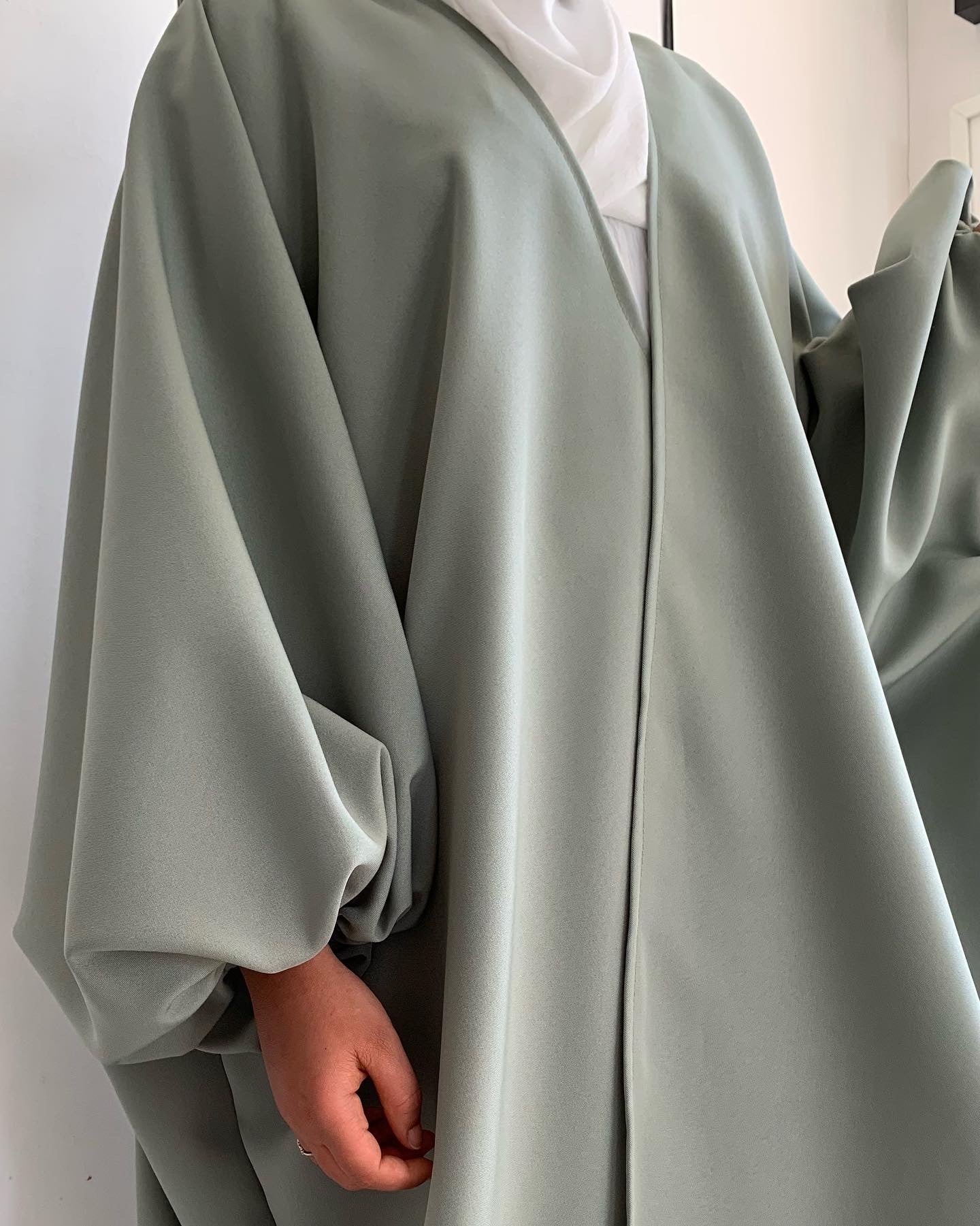Balloon Sleeve Abaya